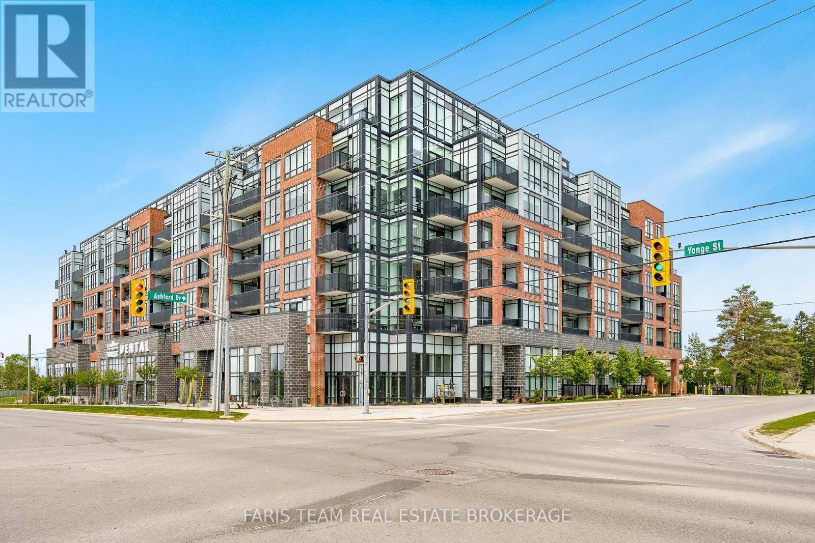 Barrie (painswick South), ON L4N4E8,681 Yonge ST #311