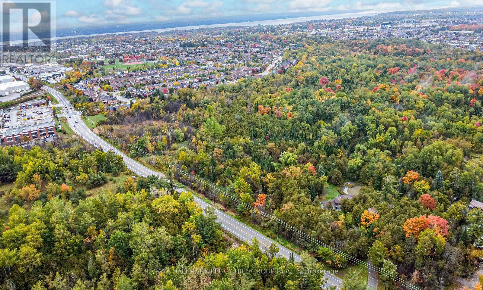 Barrie (0 East), ON L4N8X3,537 HURONIA ROAD