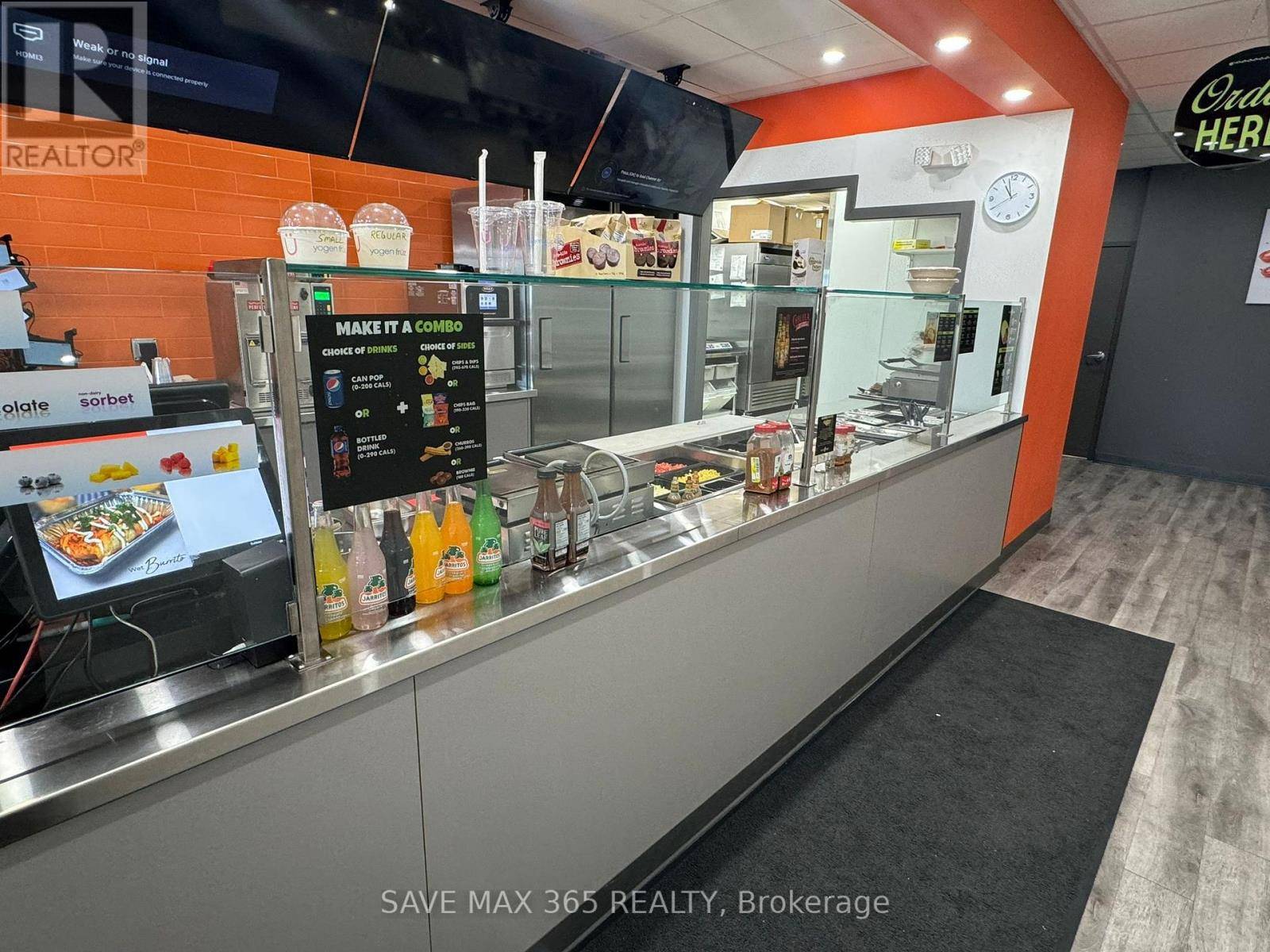 Orillia, ON L3V5G1,438 West ST North #6