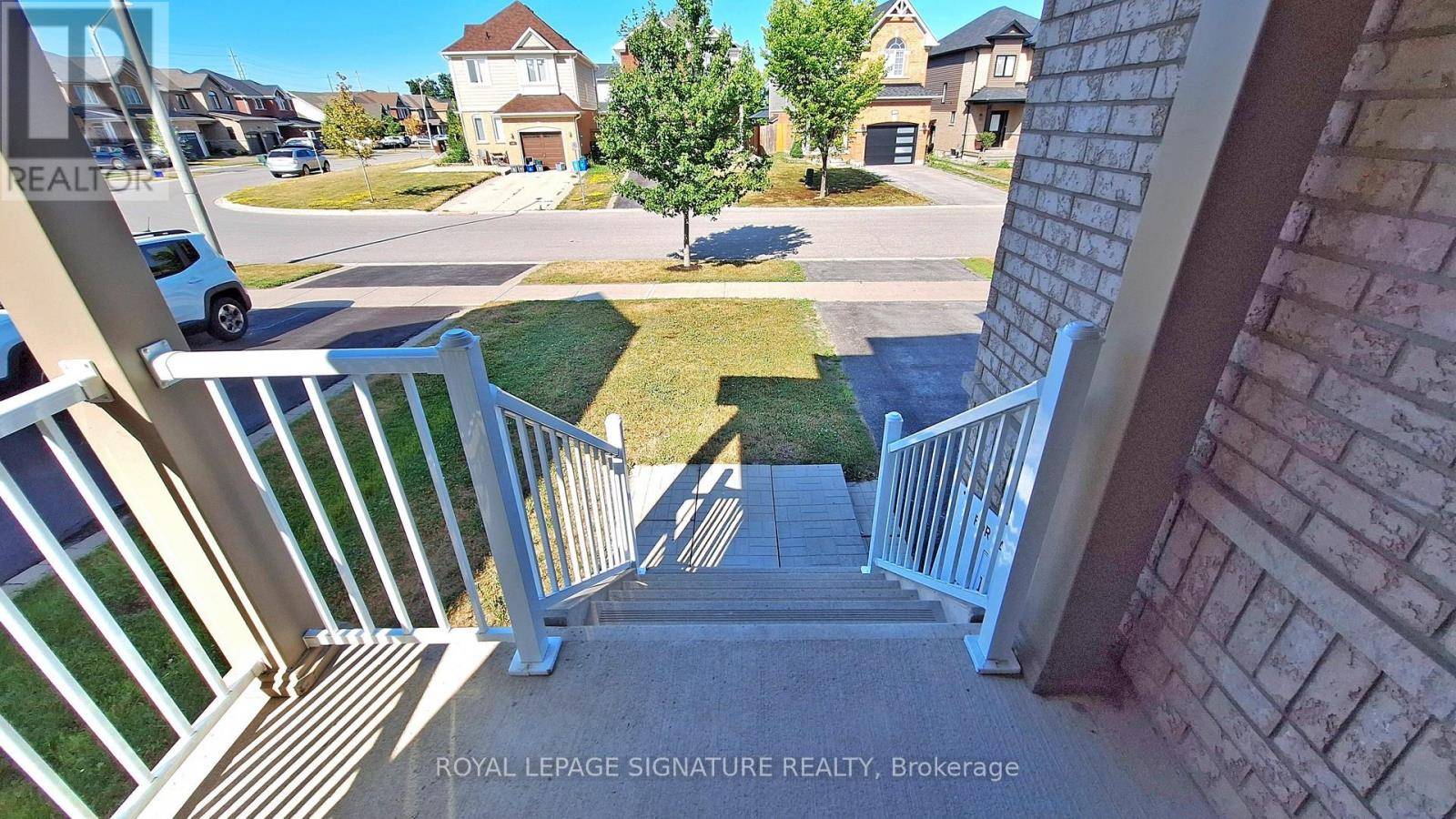 Barrie (innis-shore), ON L4M0E5,138 SUN KING CRESCENT
