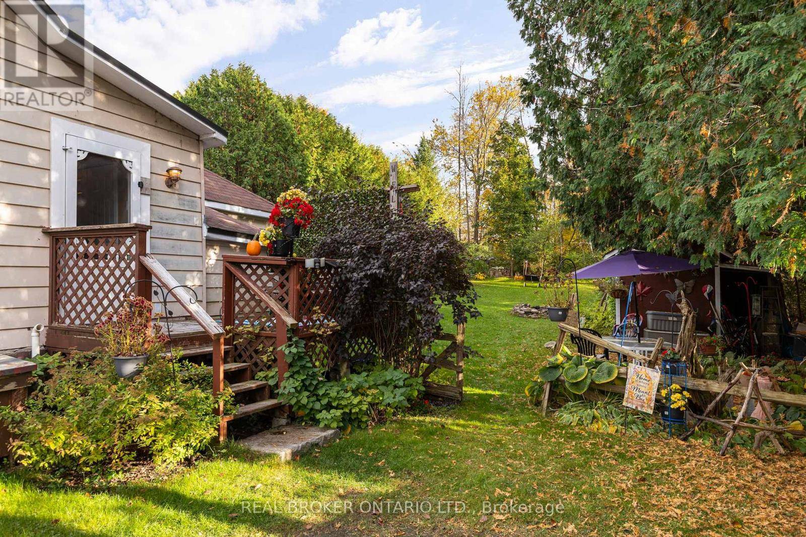 Tay (victoria Harbour), ON L0K2A0,15 LOVEJOY STREET