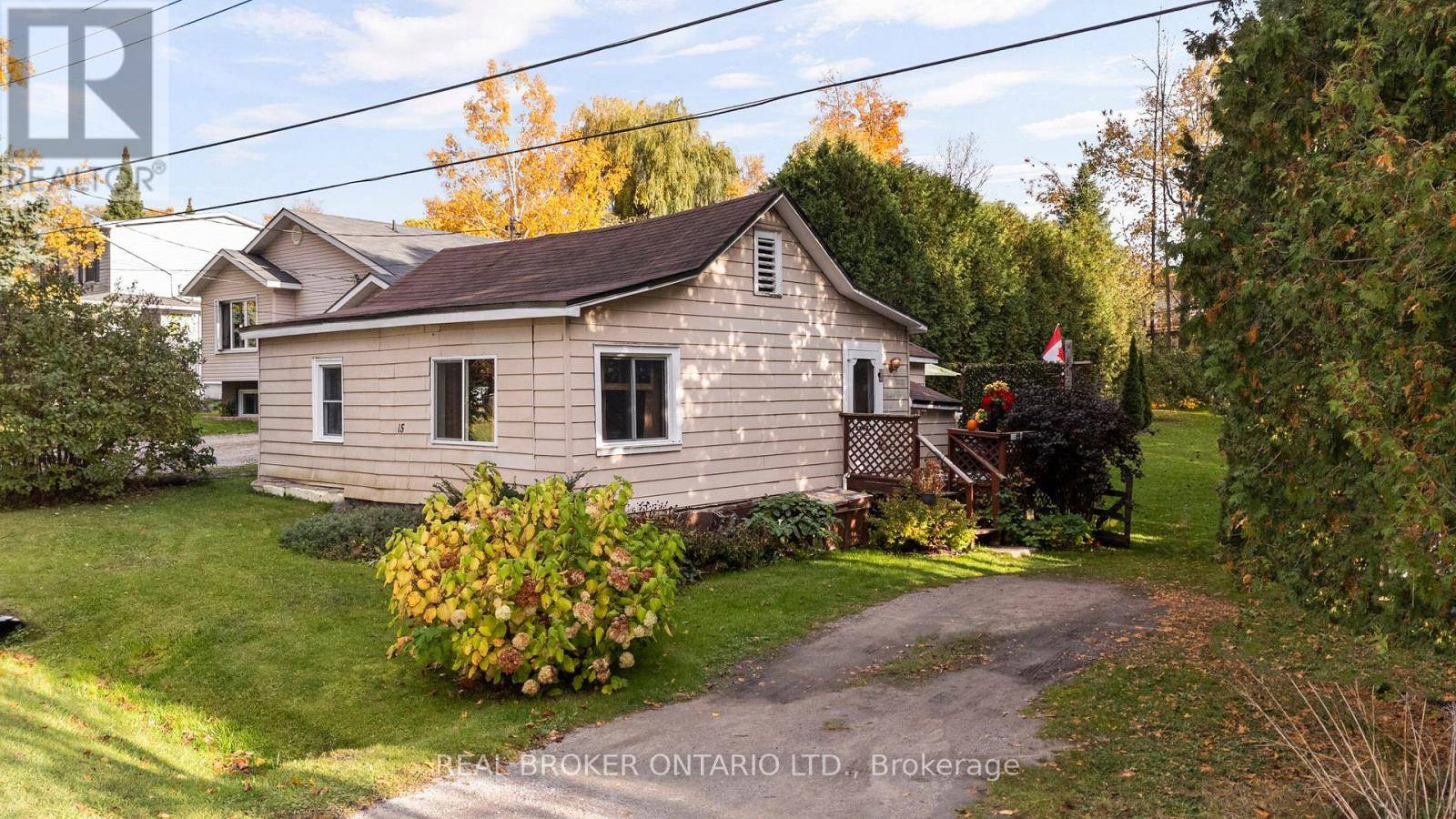 Tay (victoria Harbour), ON L0K2A0,15 LOVEJOY STREET