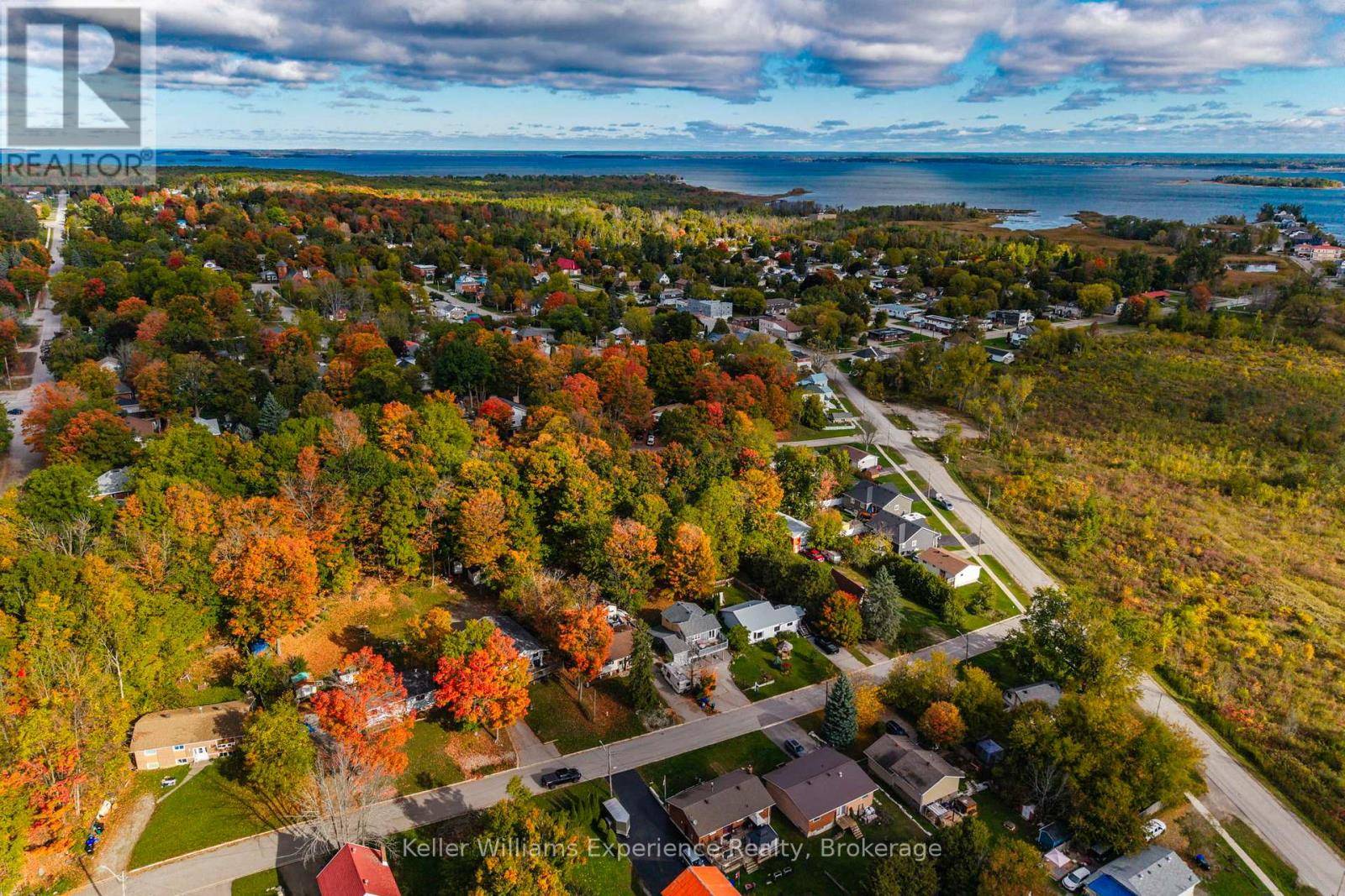 Tay (port Mcnicoll), ON L0K1R0,452 BRODERICK STREET