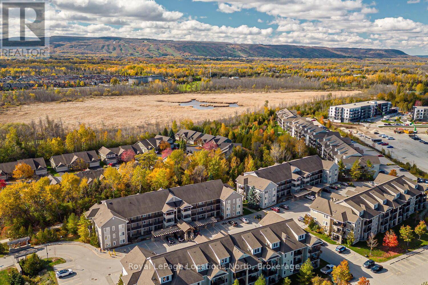 Collingwood, ON L9Y0X4,1 BRANDY LANE DR #102