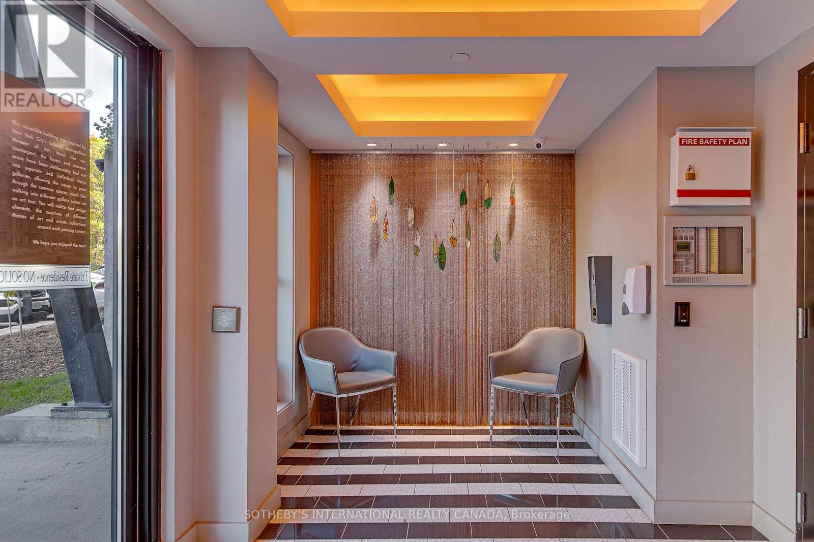 Barrie (ardagh), ON L4N9C5,304 Essa RD #609