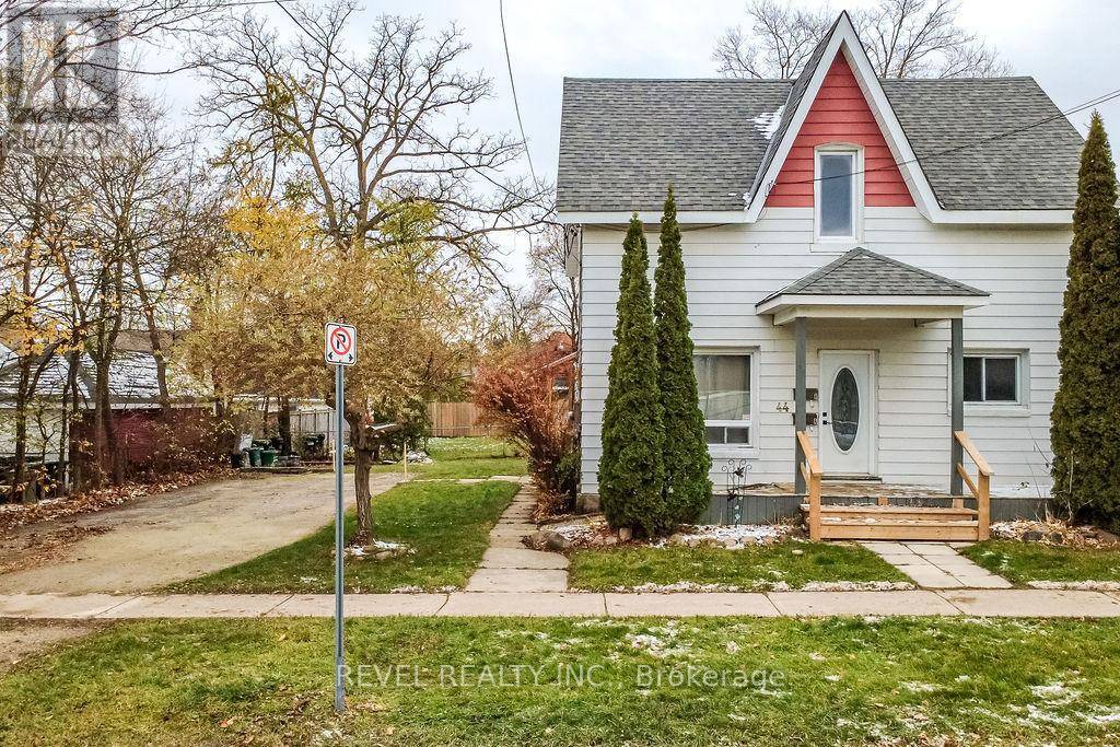 Barrie (queen's Park), ON L4N1W9,44 PARKSIDE DRIVE