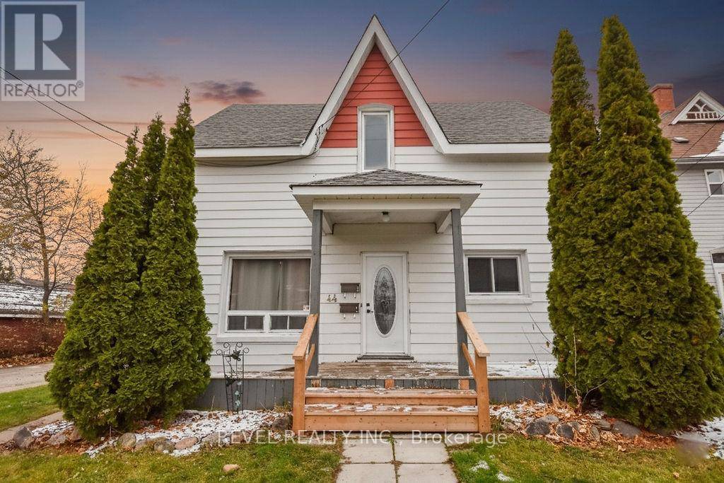 Barrie (queen's Park), ON L4N1W9,44 PARKSIDE DRIVE