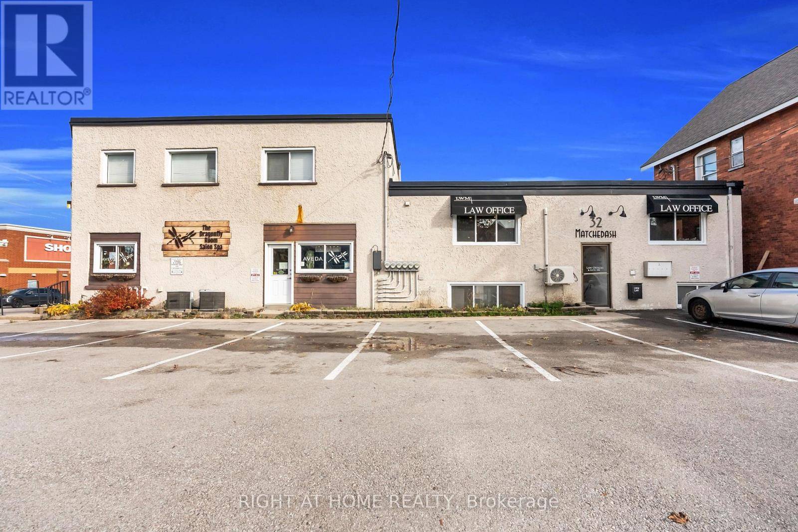 Orillia, ON L3V4T5,32 MATCHEDASH STREET N
