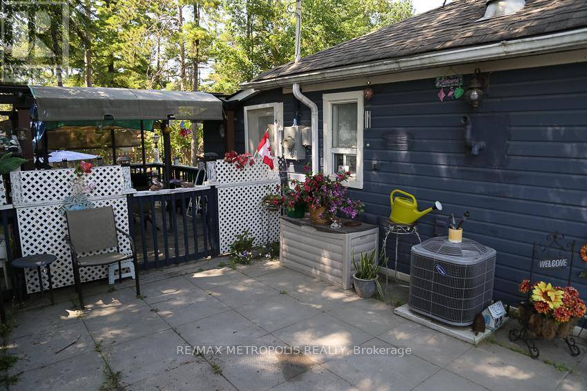 Wasaga Beach, ON L9Z2J4,500 MOSLEY STREET