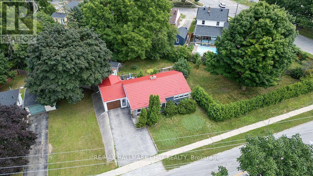 Barrie (allandale), ON L4N3G4,325 INNISFIL STREET