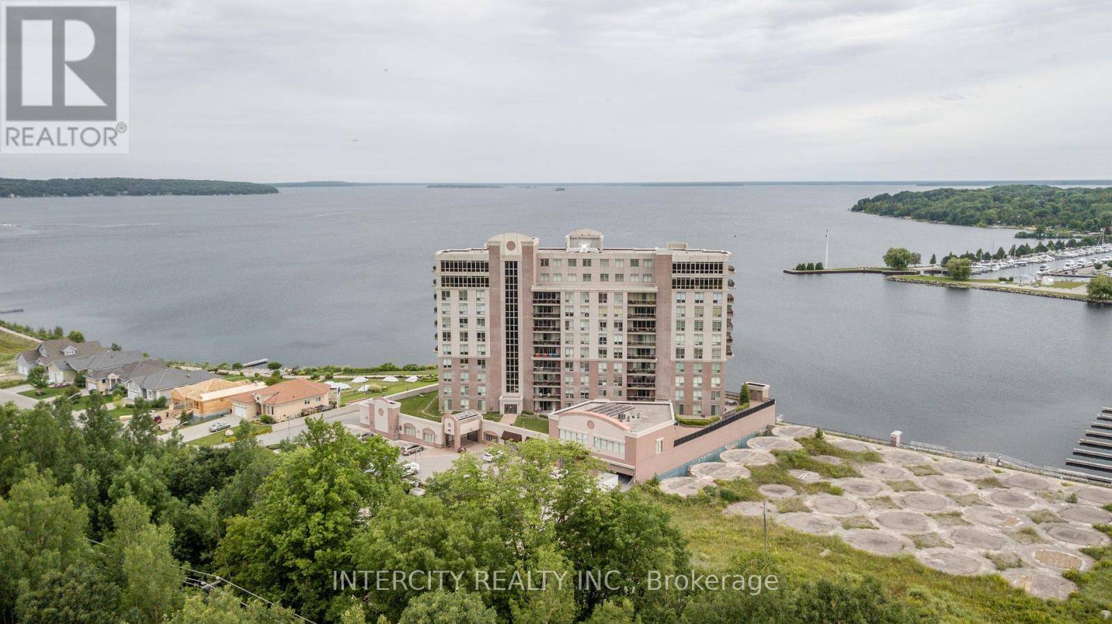 Midland, ON L4R5P2,699 Aberdeen BLVD #66