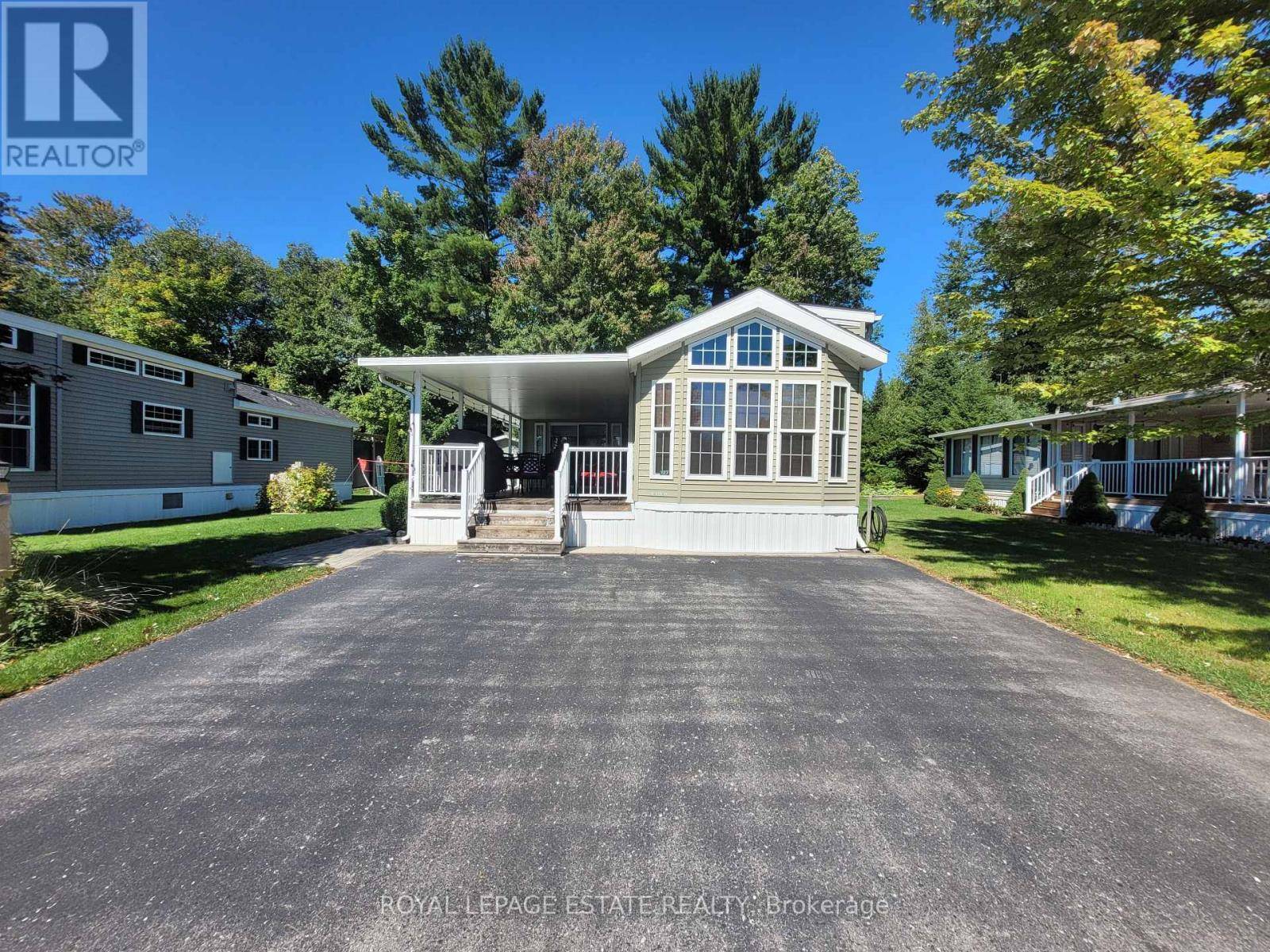 Wasaga Beach, ON L9Z1X7,127 MADAWASKA TRAIL