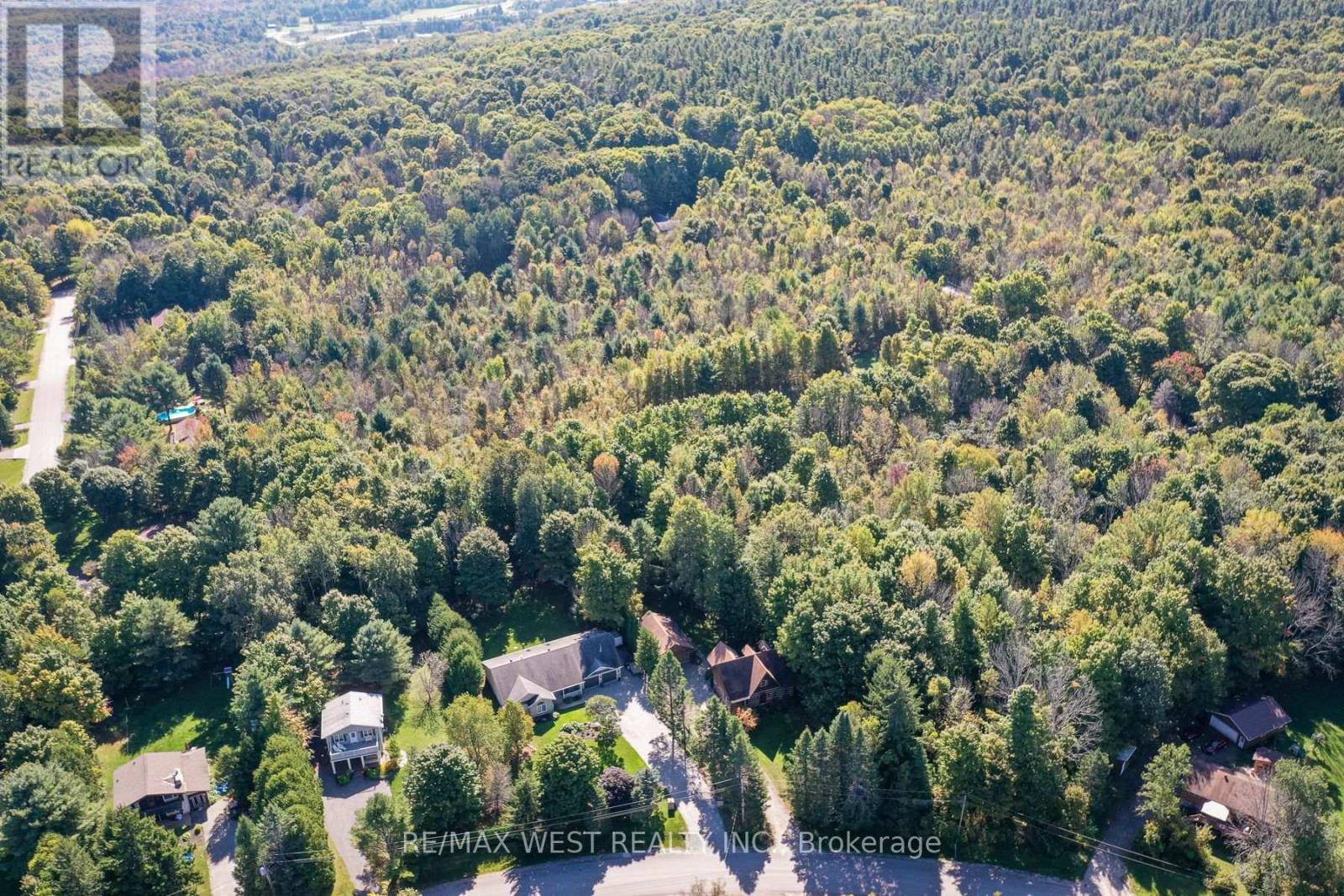 Oro-medonte, ON L0K1E0,5477 LINE 7 LANE N