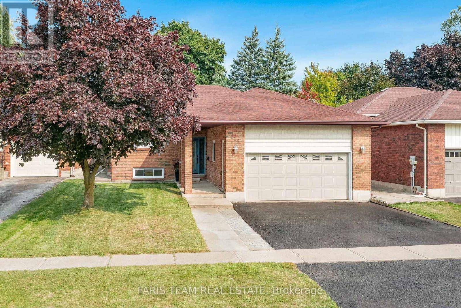 Barrie (allandale Heights), ON L4N6J3,110 CHIEFTAIN CRESCENT