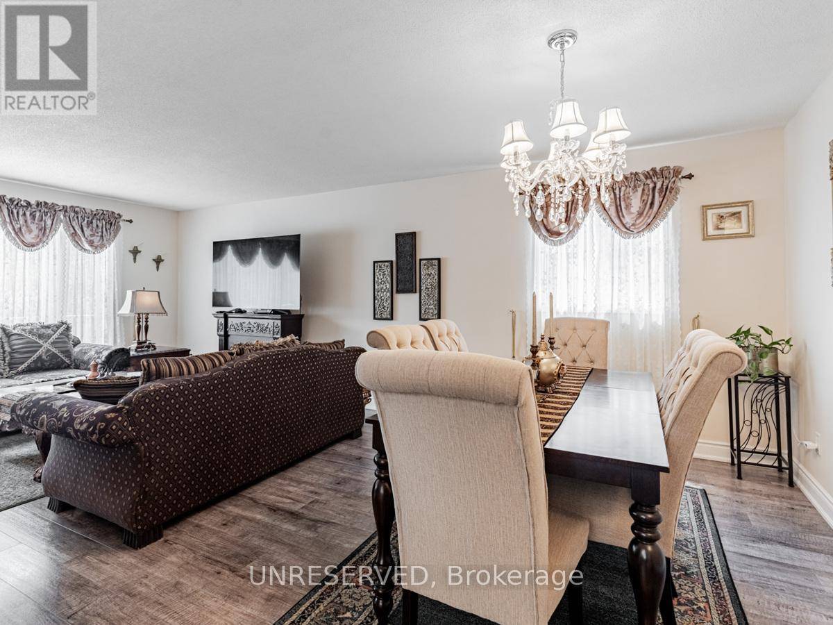 Barrie (letitia Heights), ON L4N6K5,36 ENGEL CRESCENT