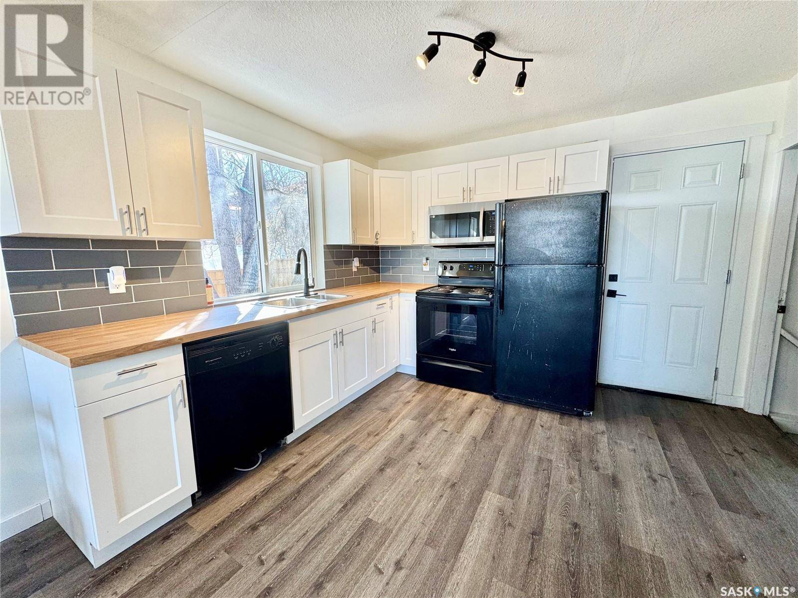 Prince Albert, SK S6V4A7,685 18th STREET W