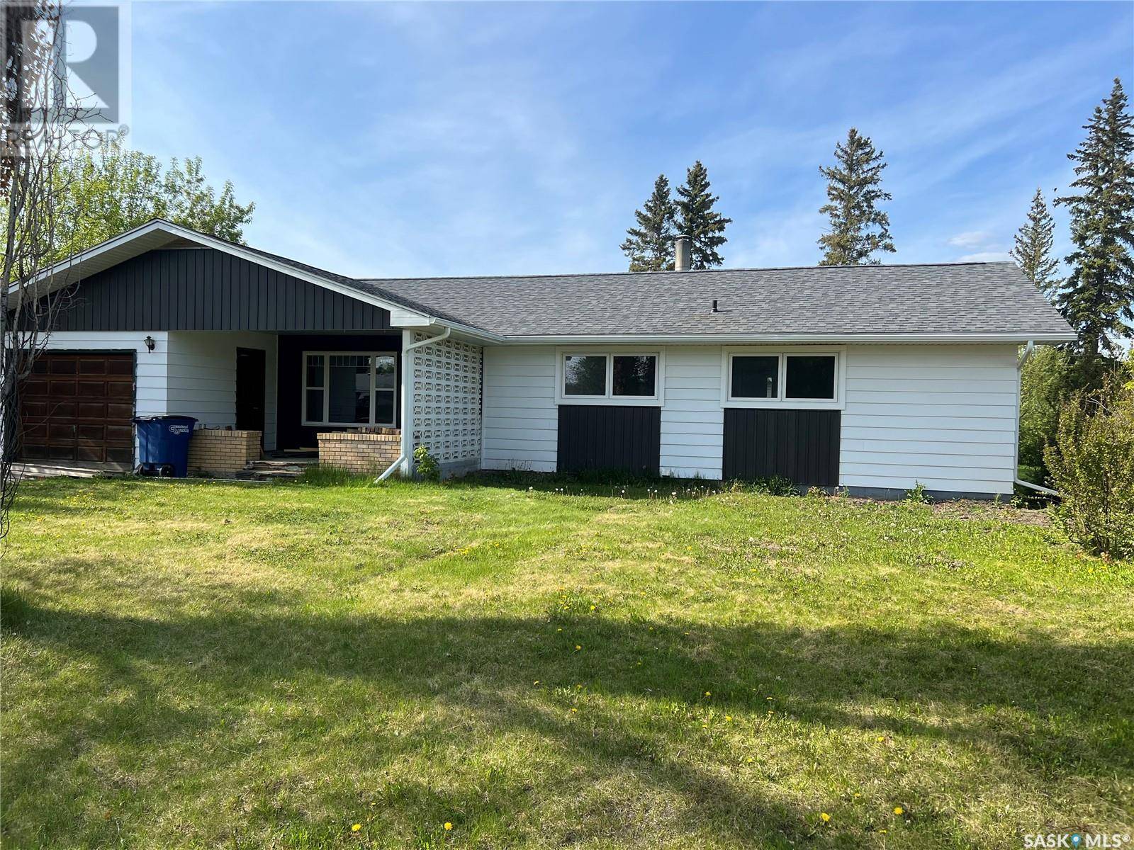 Porcupine Plain, SK S0E1H0,404 Swaan STREET