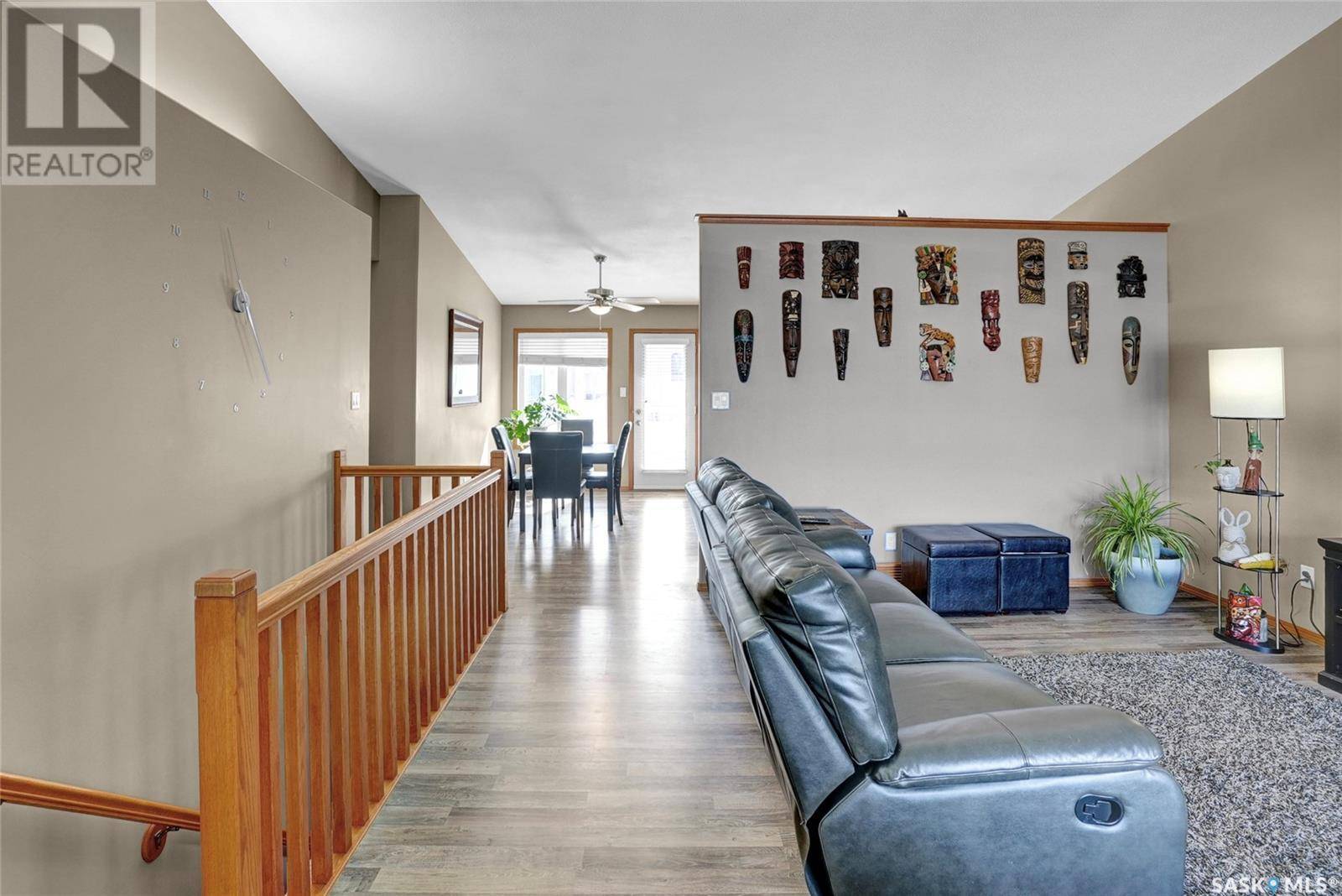Regina, SK S4V3C5,2615 Rothesay CRESCENT