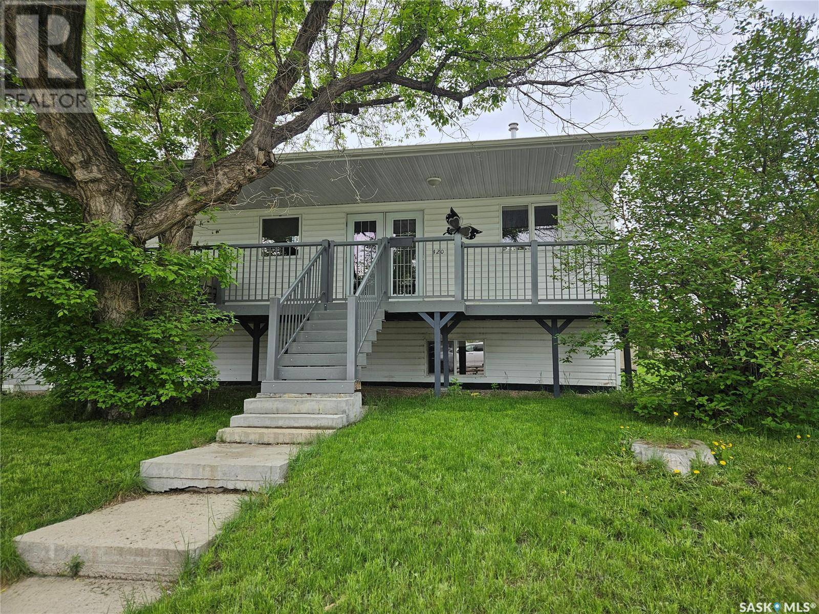 Swift Current, SK S9H0N4,420 1st AVENUE NW