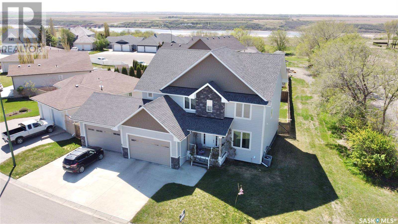 Outlook, SK S0L2N0,1 Aspen DRIVE