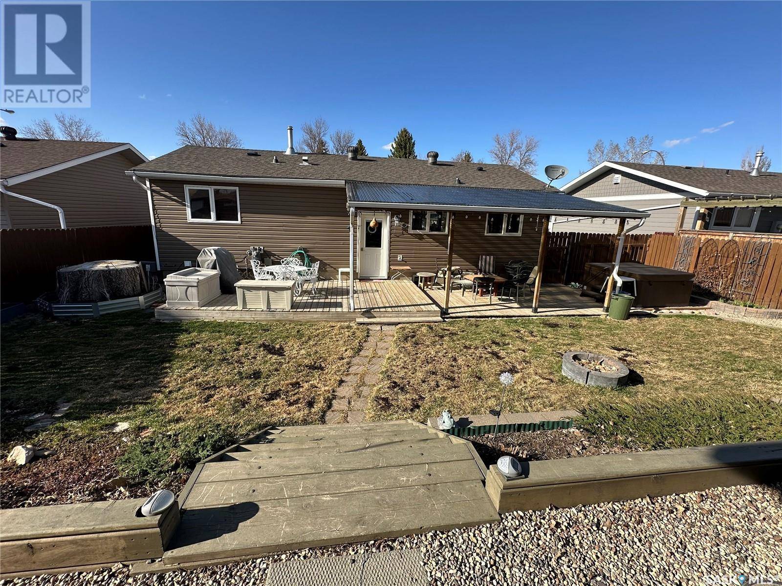 Swift Current, SK S9H4H6,262 Burke CRESCENT