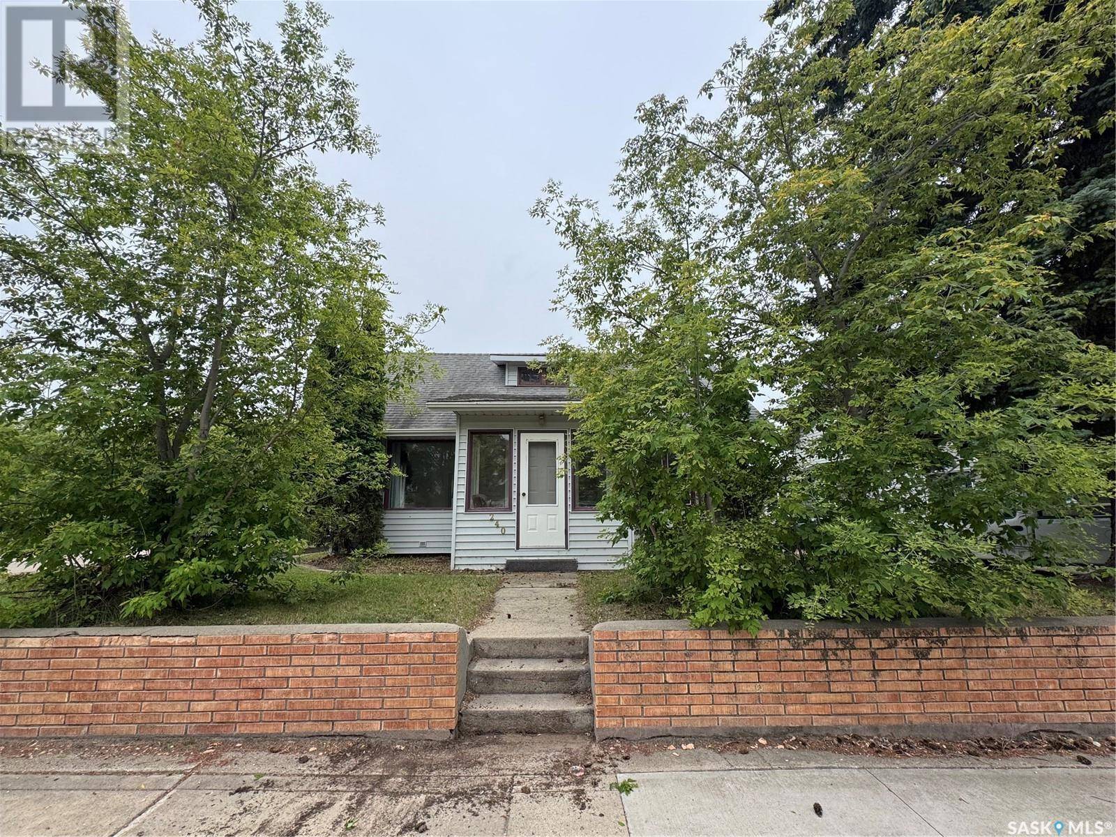 Biggar, SK S0L2V0,240 3rd AVENUE E