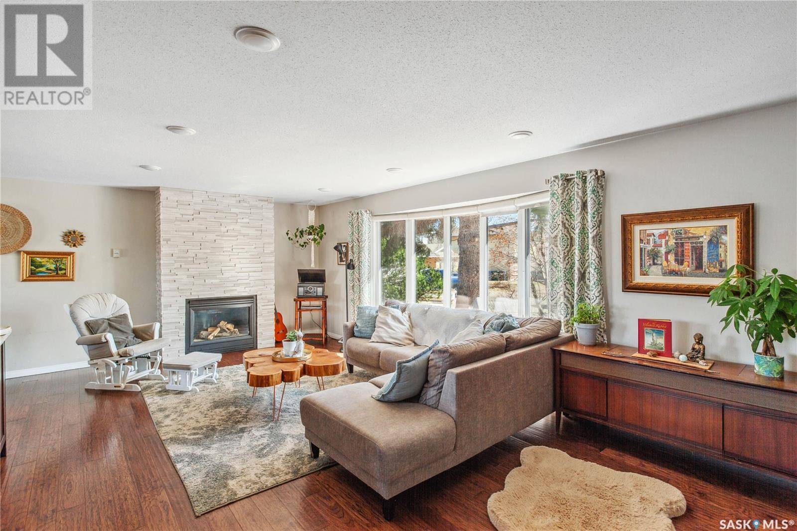 Saskatoon, SK S7H4K4,66 Duncan CRESCENT