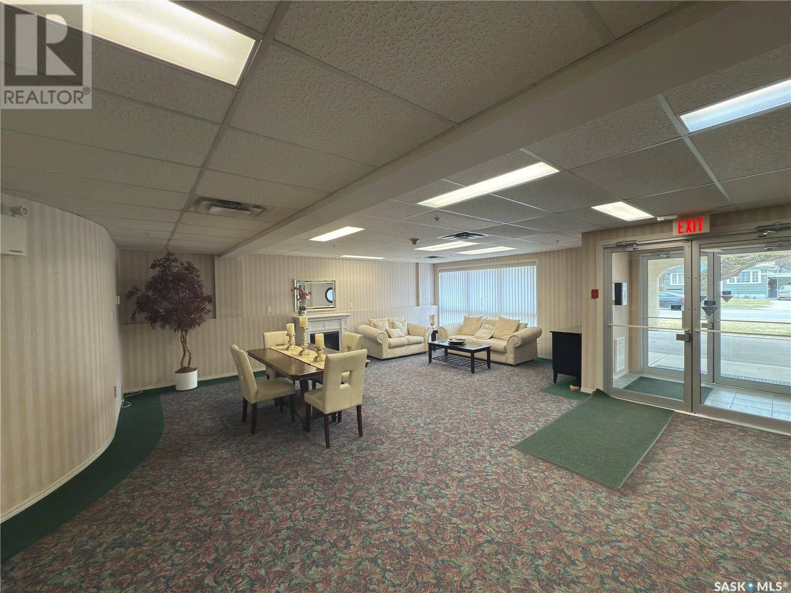 Prince Albert, SK S6V0A6,204 544 RIVER STREET E