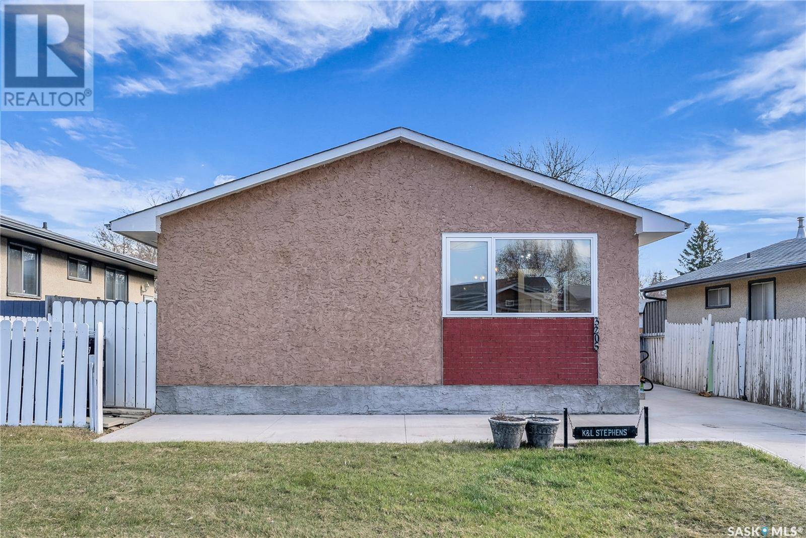 Saskatoon, SK S7L4R1,3205 33rd STREET W