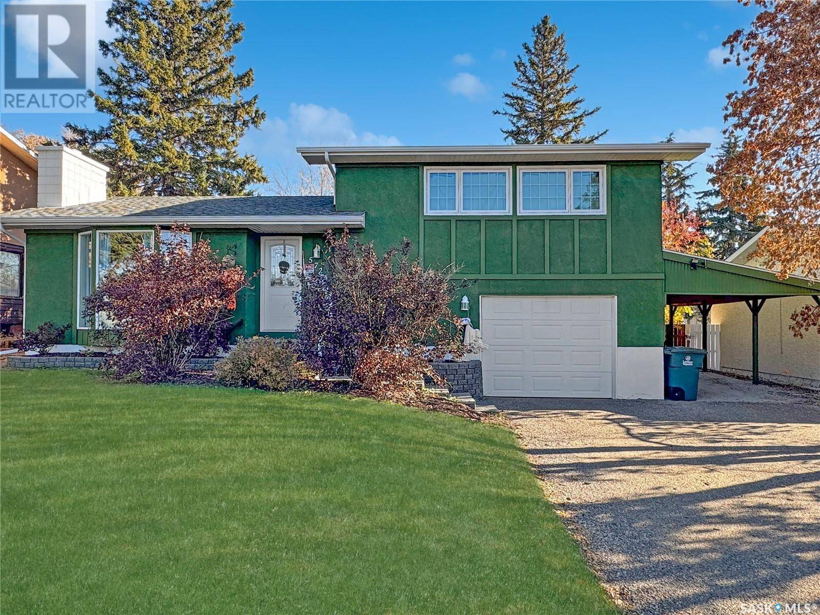 North Battleford, SK S9A0T4,572 100th STREET