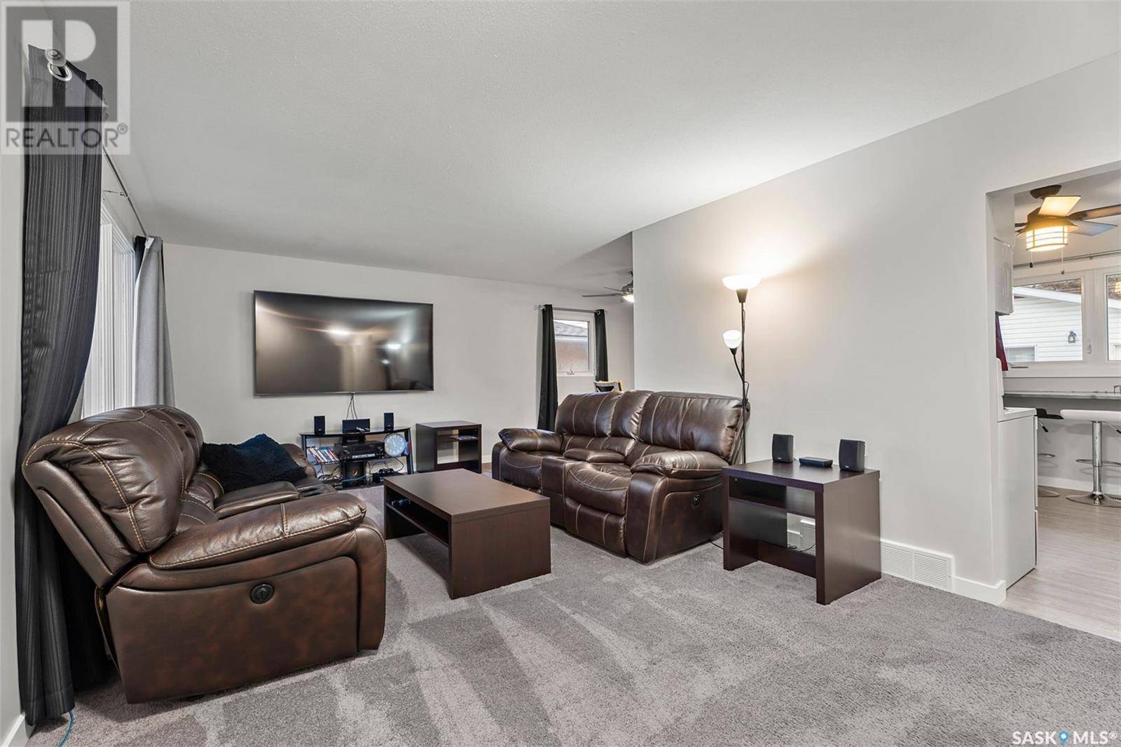 Saskatoon, SK S7L3J5,214 X AVENUE N
