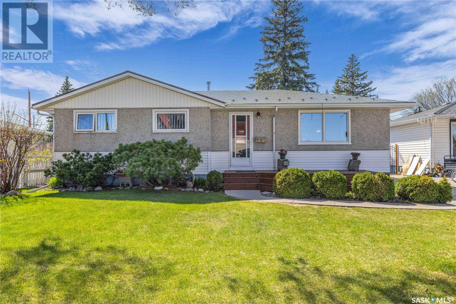 Saskatoon, SK S7L3N9,205 OTTAWA AVENUE N
