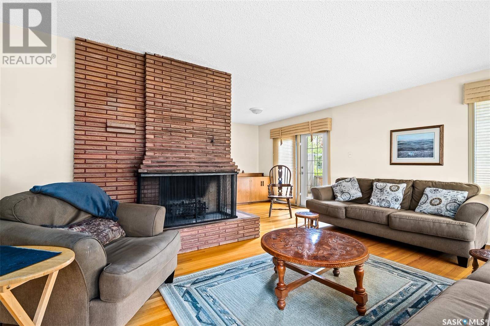Moose Jaw, SK S6H1E6,1011 3rd AVENUE NE