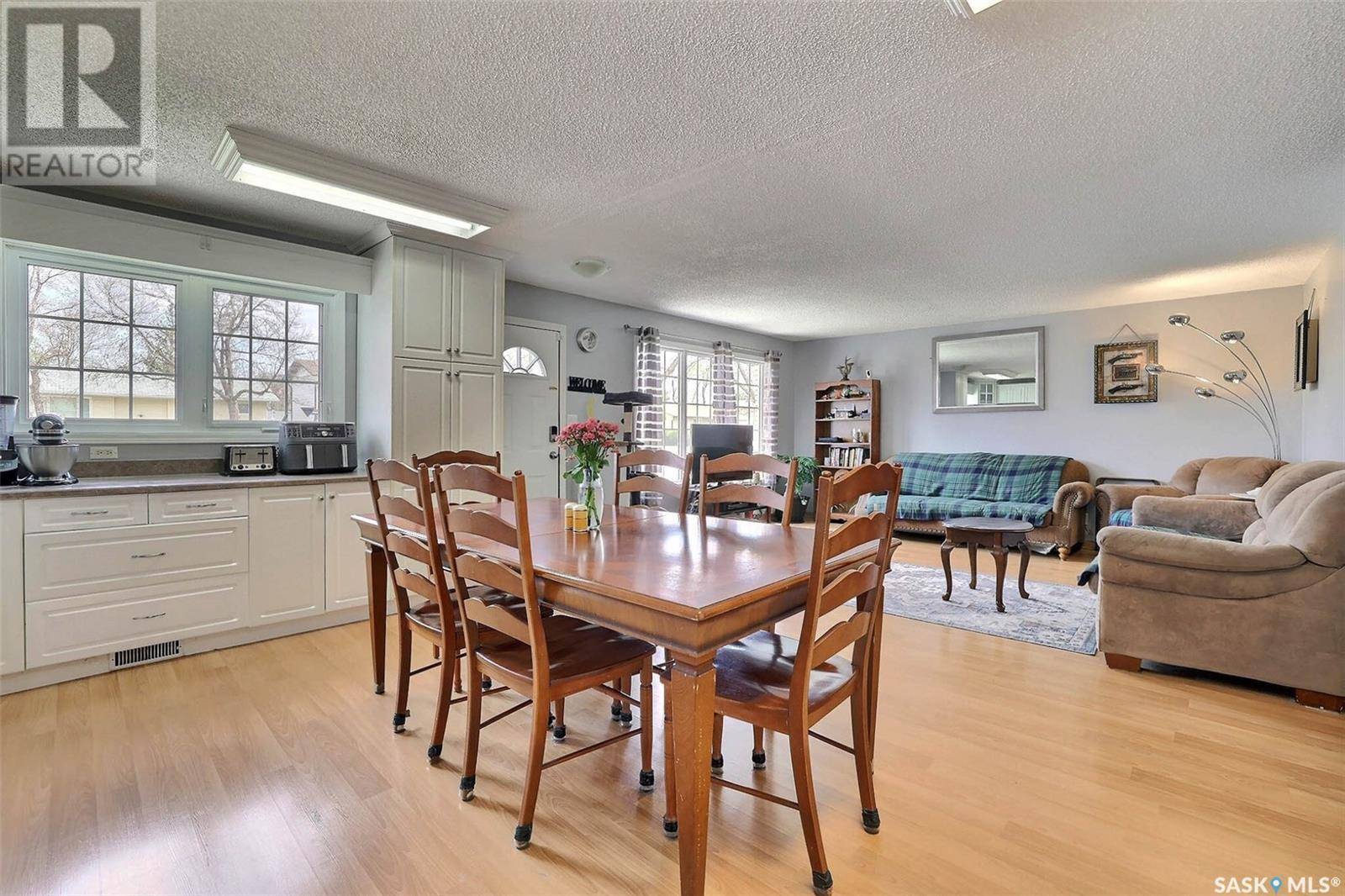 Regina, SK S4T7K7,6406 7th AVENUE N