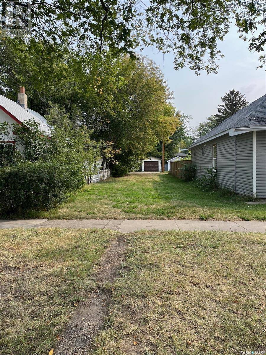 Saskatoon, SK S7M2A5,320 J AVENUE S