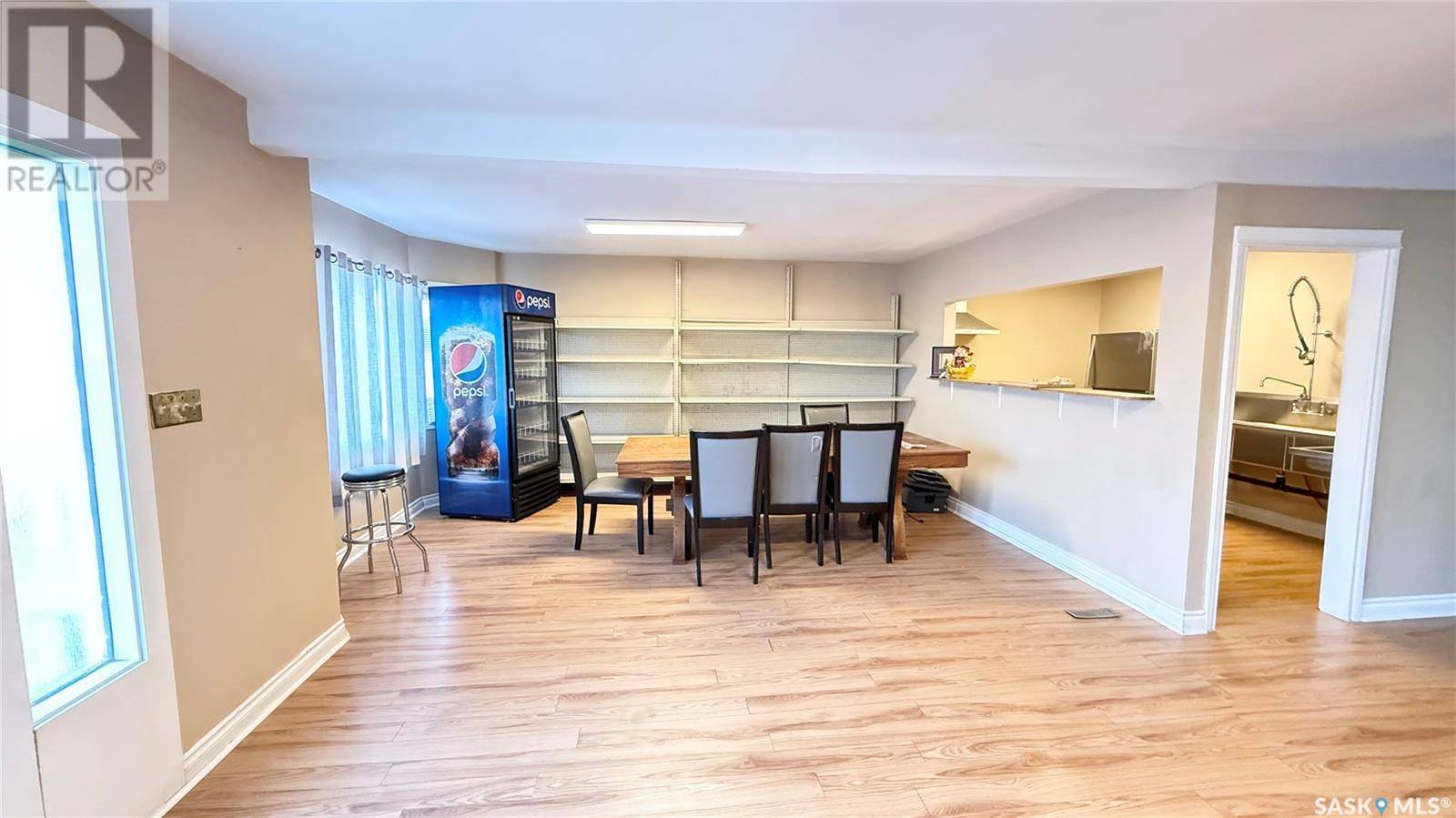Regina, SK S4T0Y1,2929 DEWDNEY AVENUE