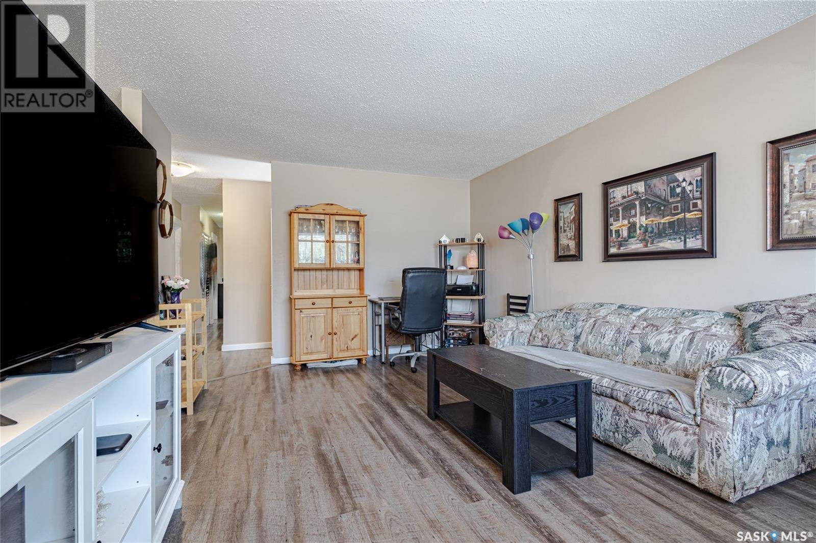 Saskatoon, SK S7J2G7,2709-2711 Preston AVENUE S