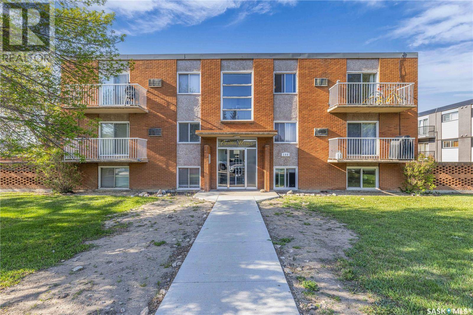Saskatoon, SK S7N1M8,27 106 104th STREET W