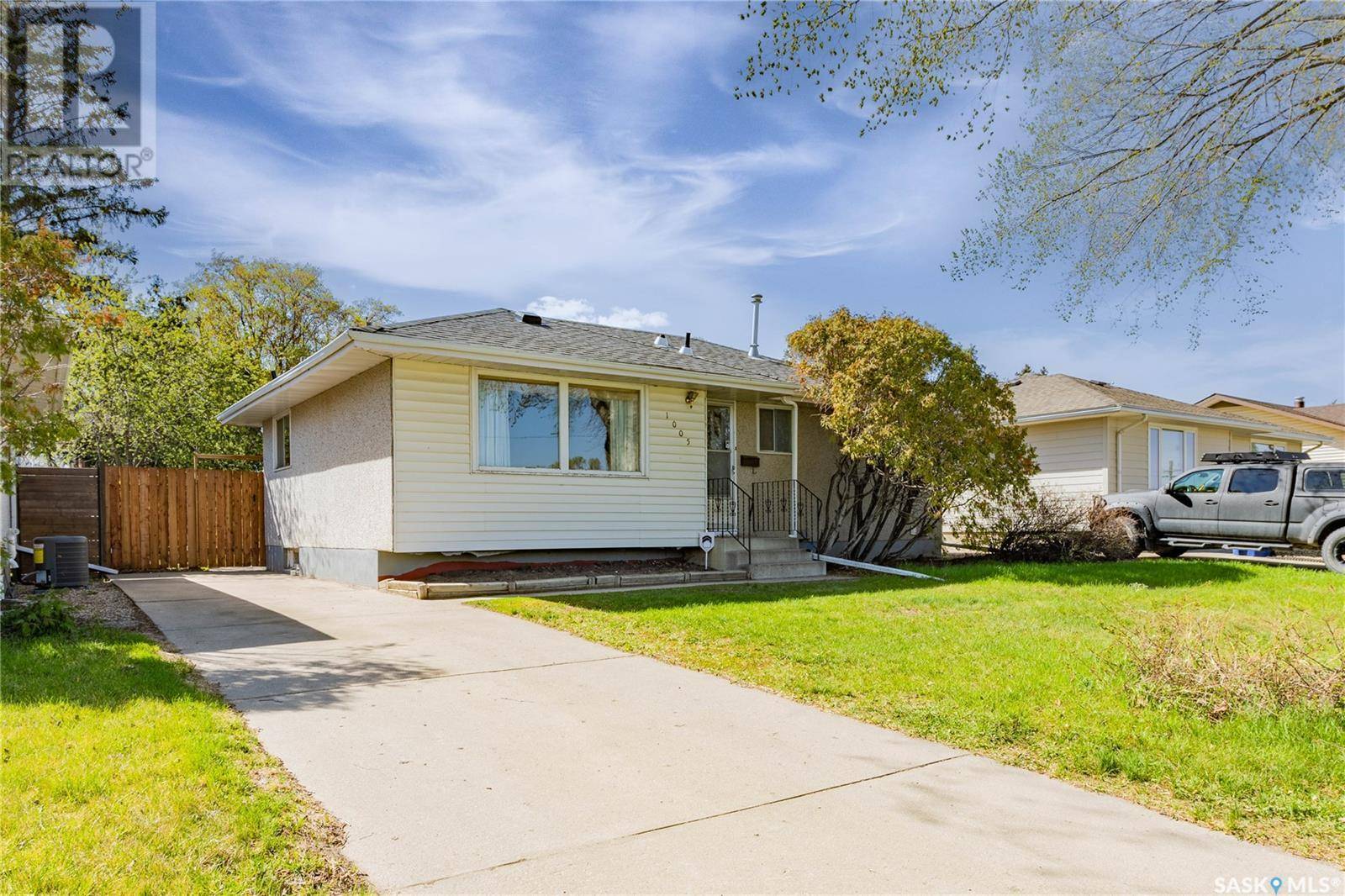 Saskatoon, SK S7L2T9,1005 McMillan AVENUE