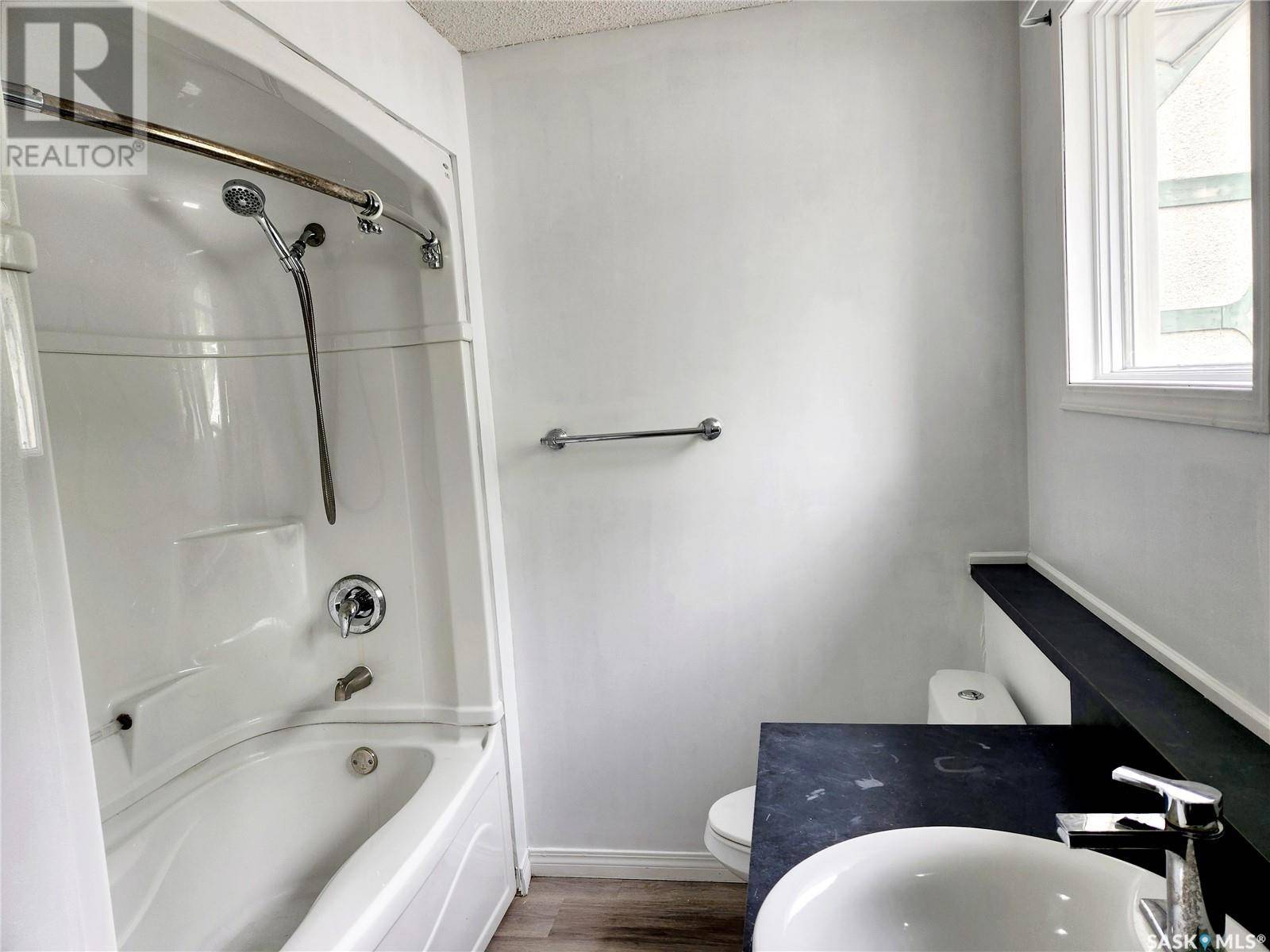 Saskatoon, SK S7L0S6,316 32nd STREET W