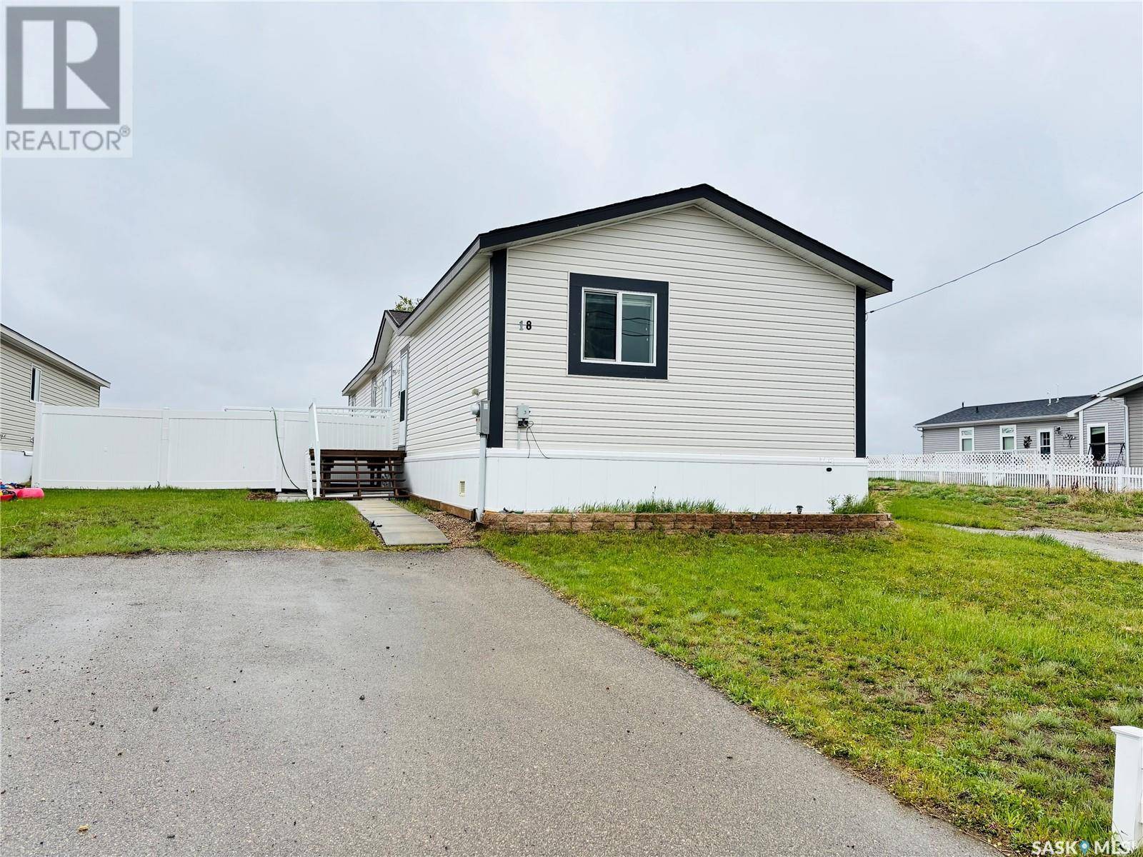 Estevan, SK S4A3A7,18 2004 Alice ROAD