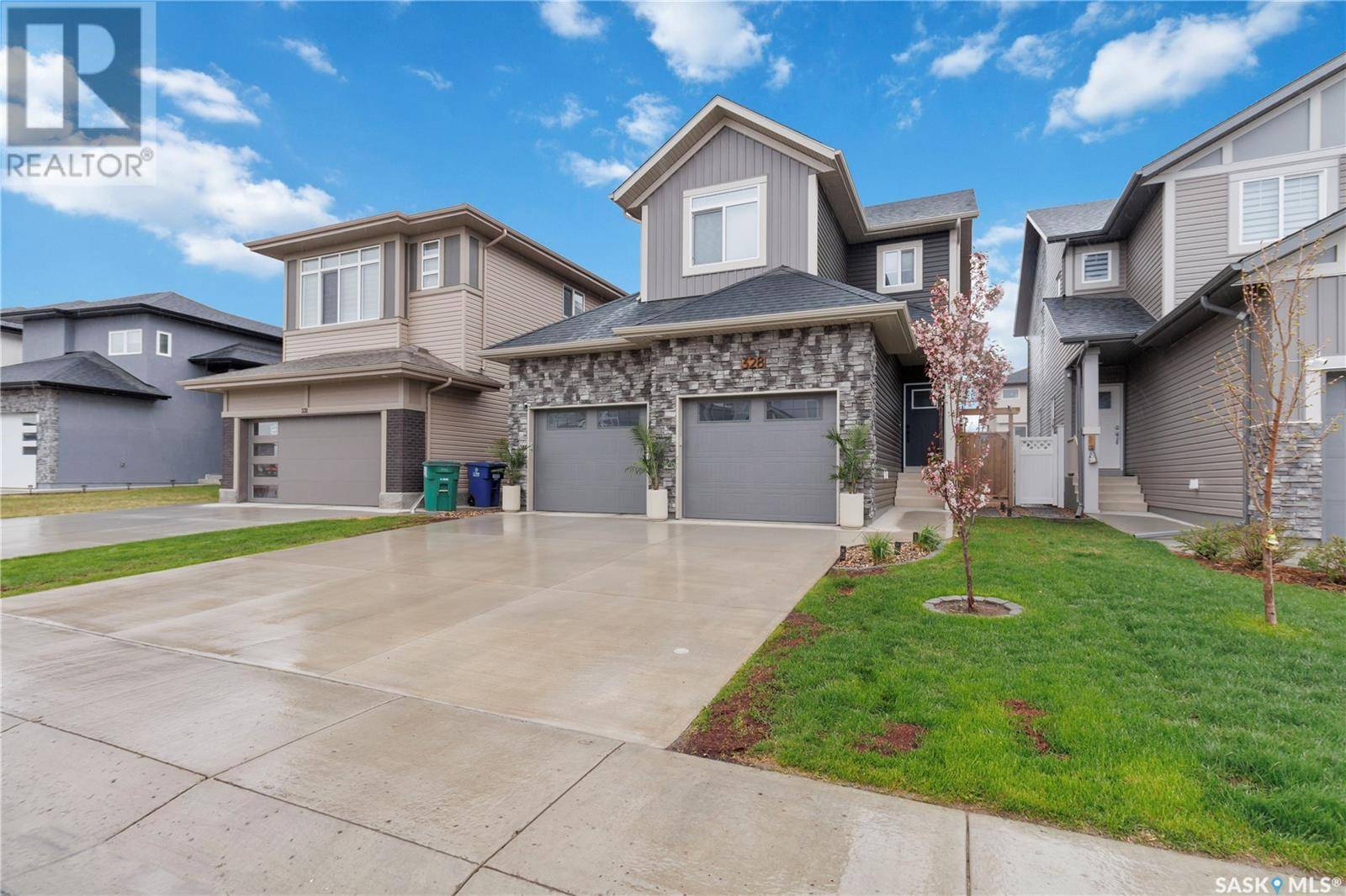Saskatoon, SK S7W1C7,328 Barrett STREET