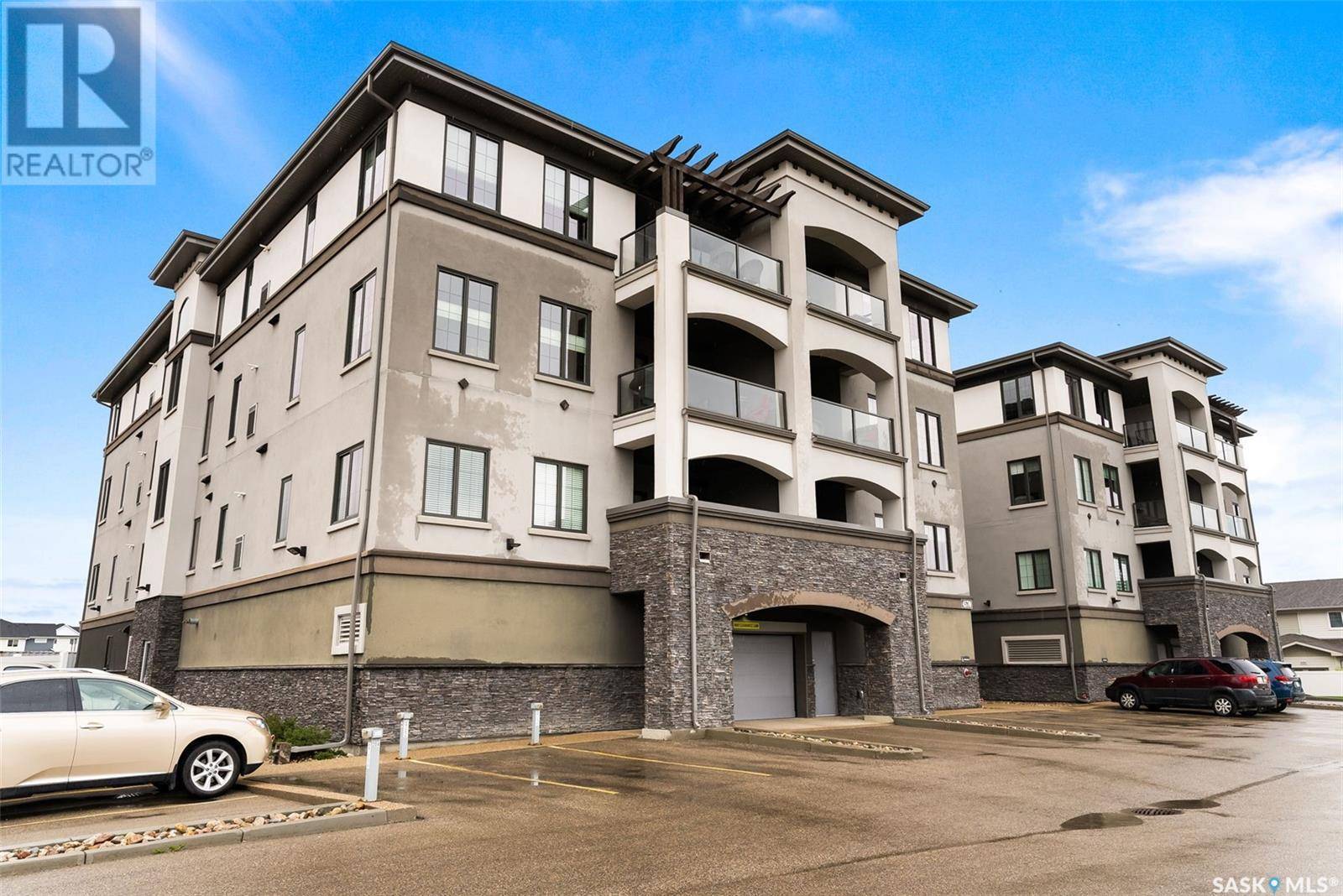 Regina, SK S4W0R8,206 4570 Harbour Landing DRIVE
