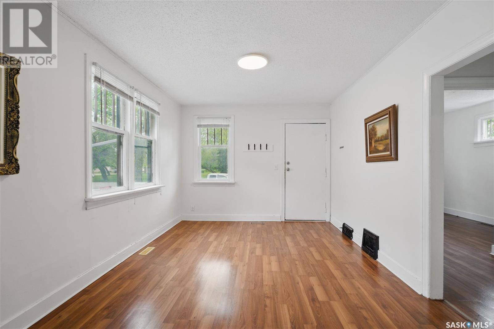 Saskatoon, SK S7M2A6,430 J AVENUE S