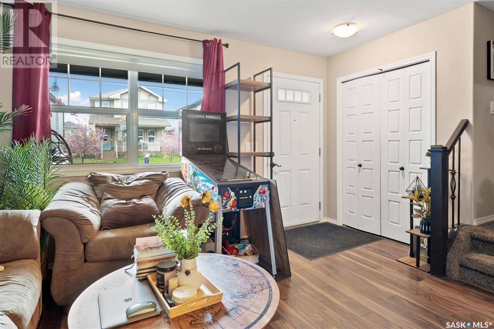 Saskatoon, SK S7T0L2,212 Langlois WAY
