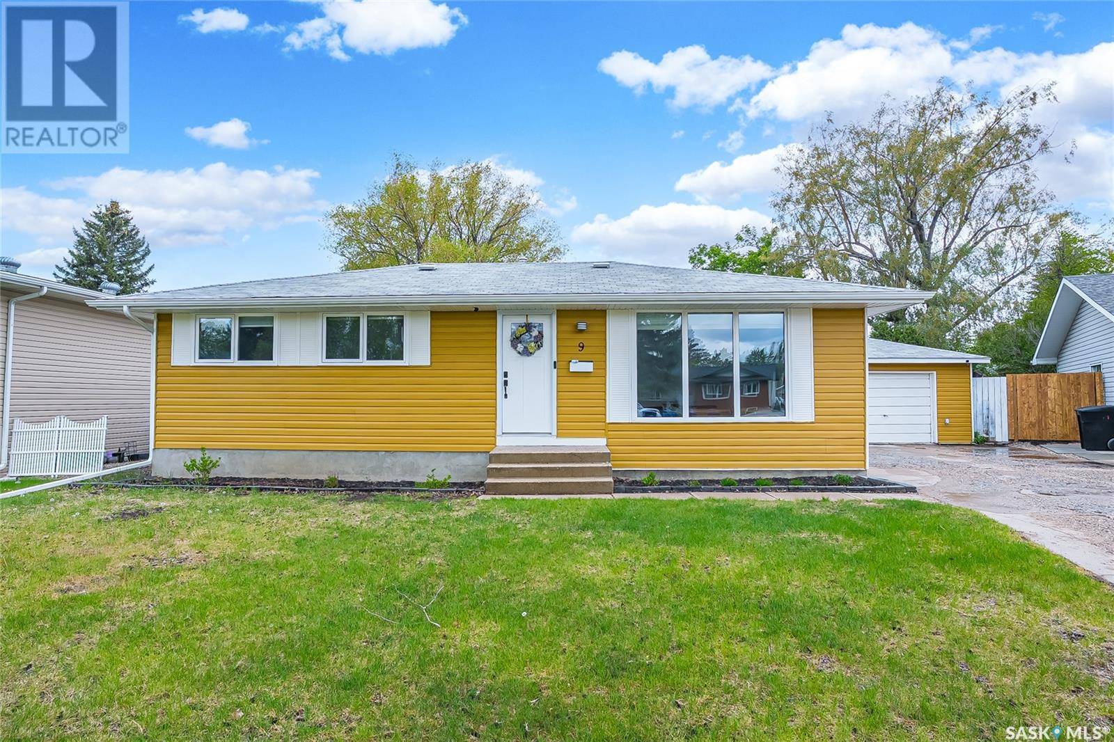 Saskatoon, SK S7K1H9,9 Bow COURT