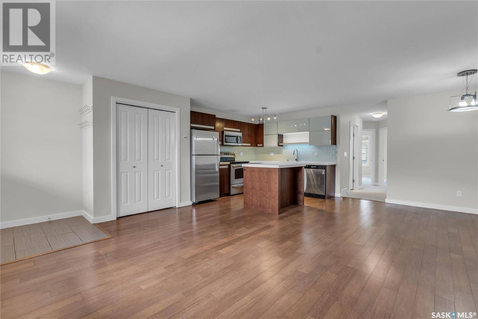 Saskatoon, SK S7W0N5,107 1015 Patrick CRESCENT