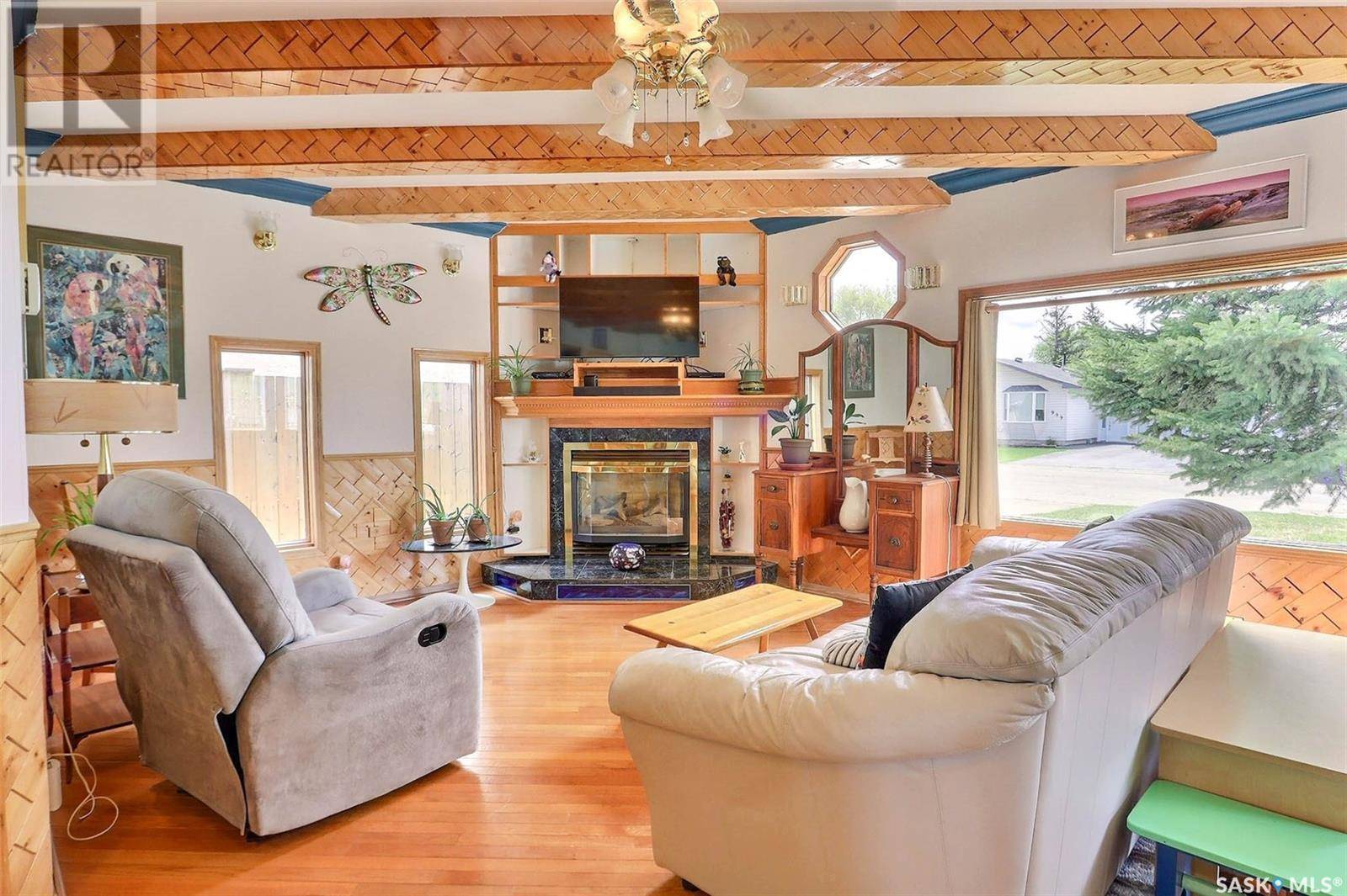 Prince Albert, SK S6V3E1,1008 12th STREET W