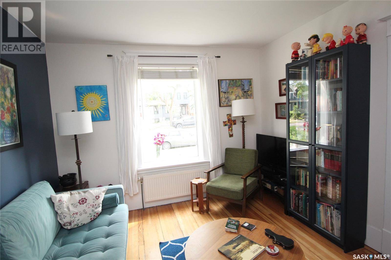 Saskatoon, SK S7H0K2,807 Main STREET