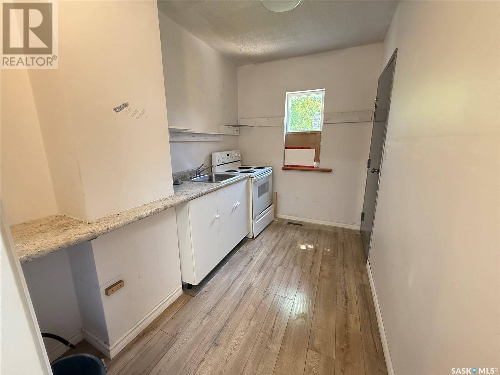 Regina, SK S4T0Y1,2919 Dewdney AVENUE
